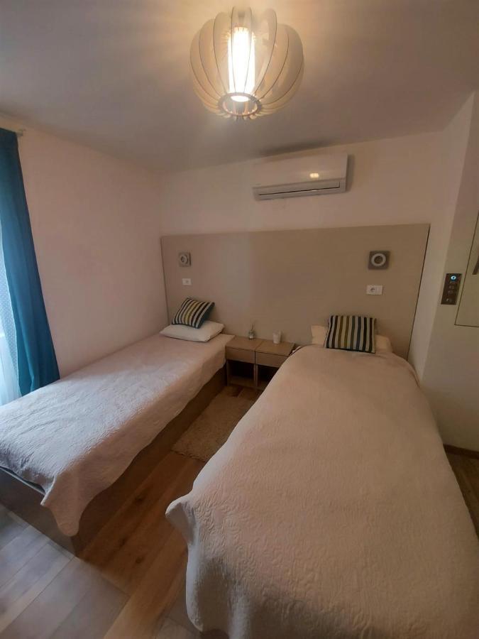 פג New Villa In Old Center - Pag מראה חיצוני תמונה